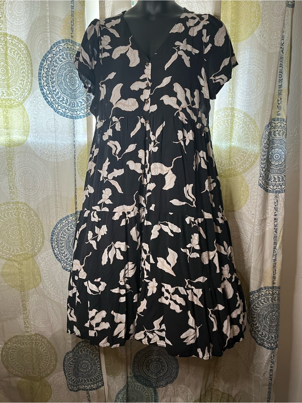 Sonoma Black Floral V-Neck Short Sleeve Dress - Picture 3 of 7
